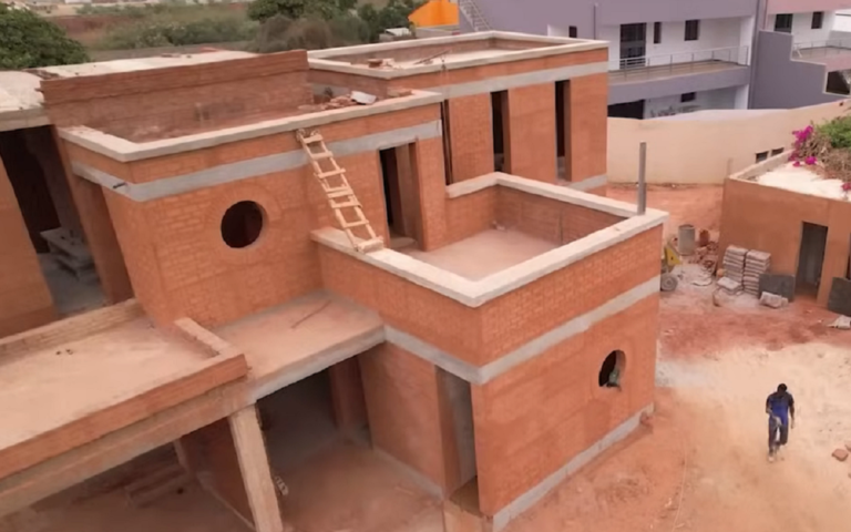 Made In Africa: les constructions en terre crue en Côte d’Ivoire et au Sénégal